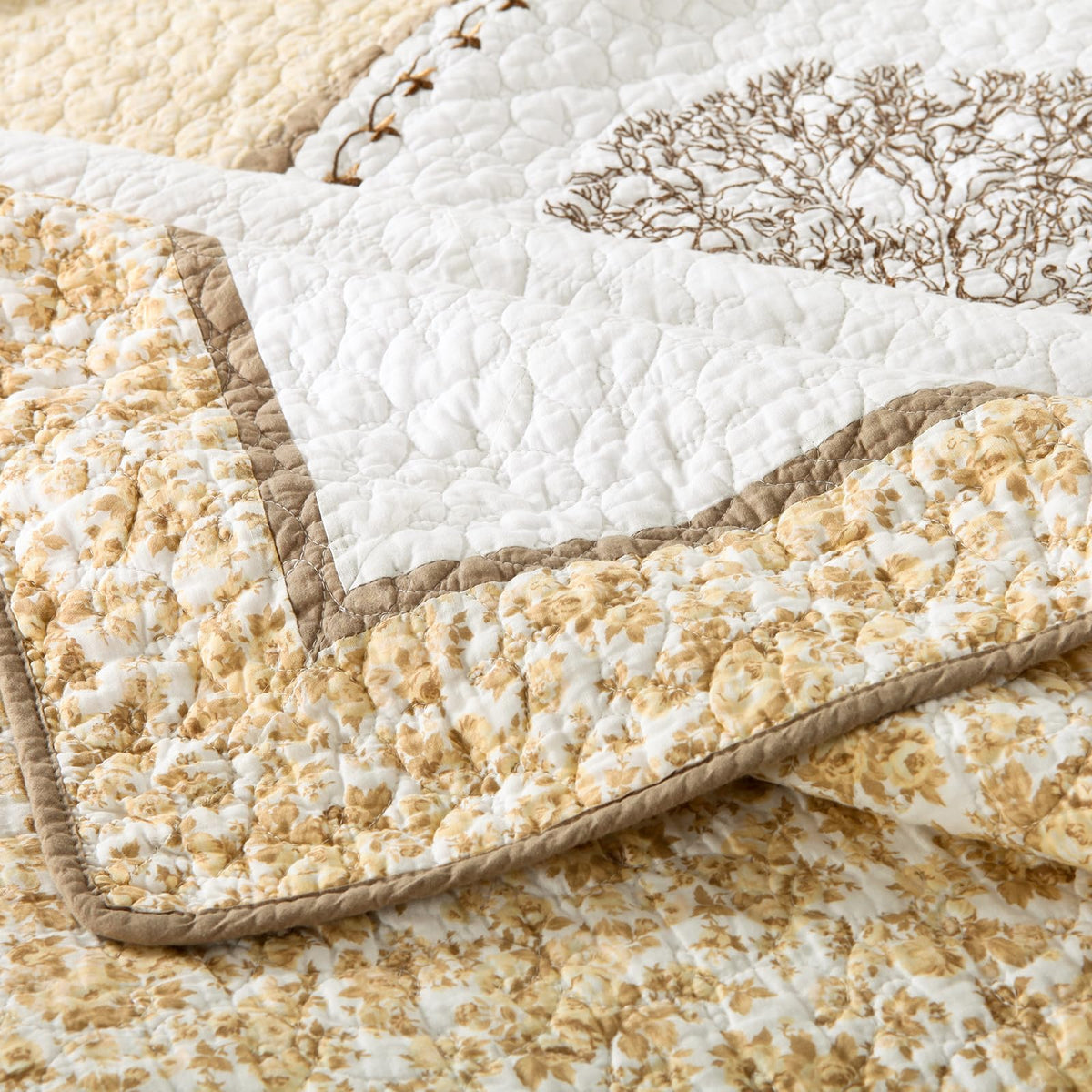 3PCS Tree of Life Embroidered Quilt Set