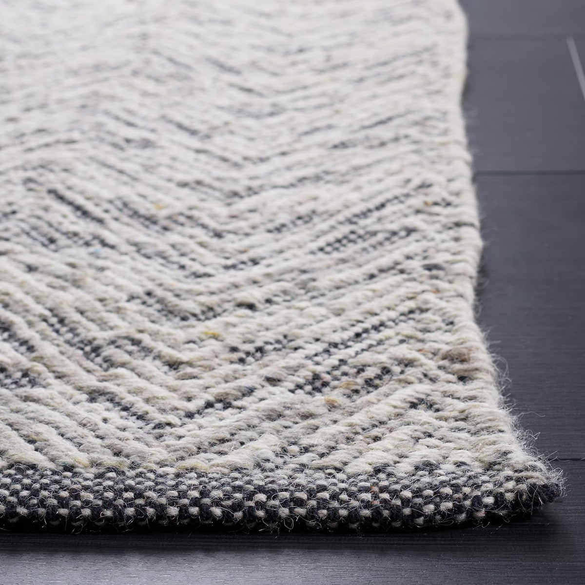 Kilim Collection Area Rug, Grey & Beige, Handmade Flat Weave Wool, Ideal for High Traffic Areas (KLM401G)