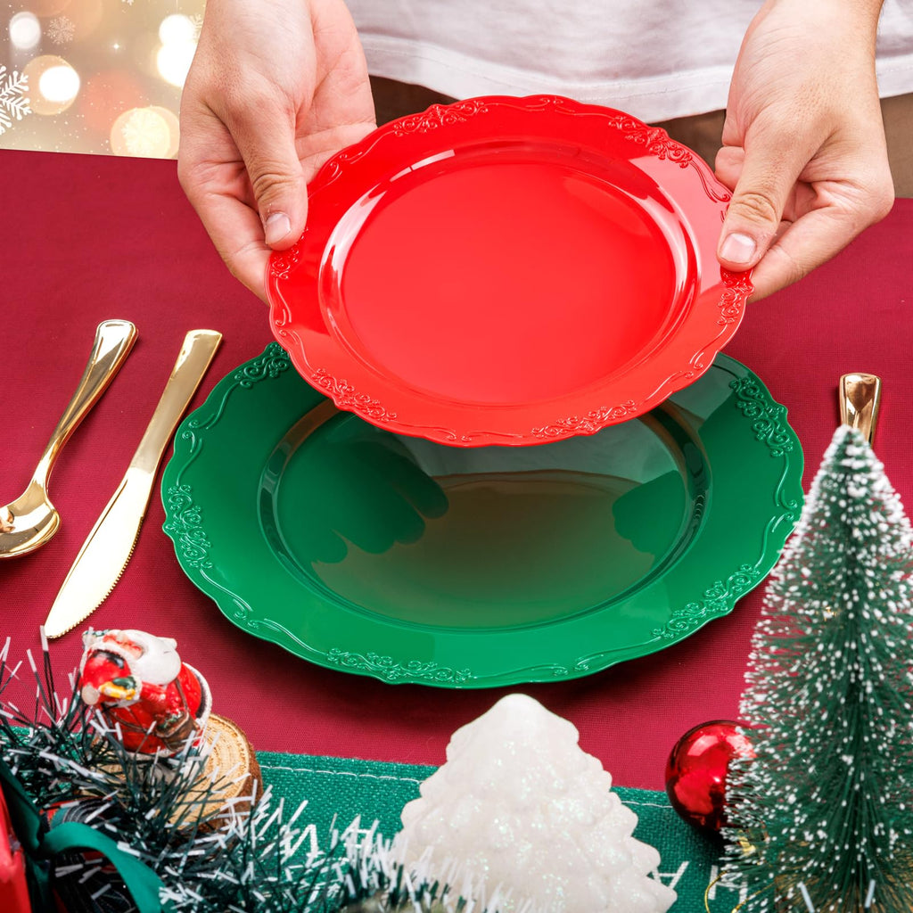 100Pcs Christmas Plastic Plates - Green and Red Plate Disposable