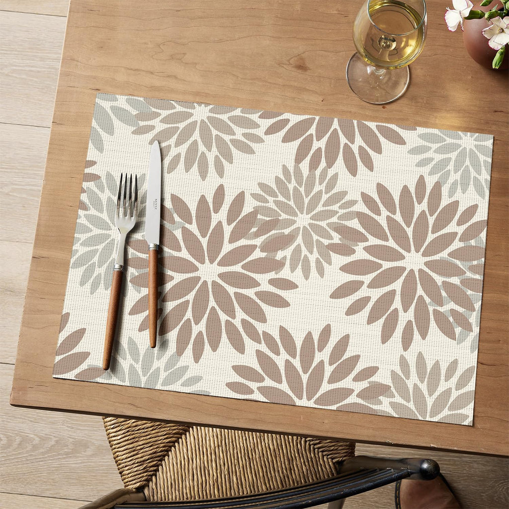Floral Vinyl Placemats Set of 6, 12x18 Inch Washable Non-Slip Plastic Vinyl Place Mats for Party Kitchen Dining