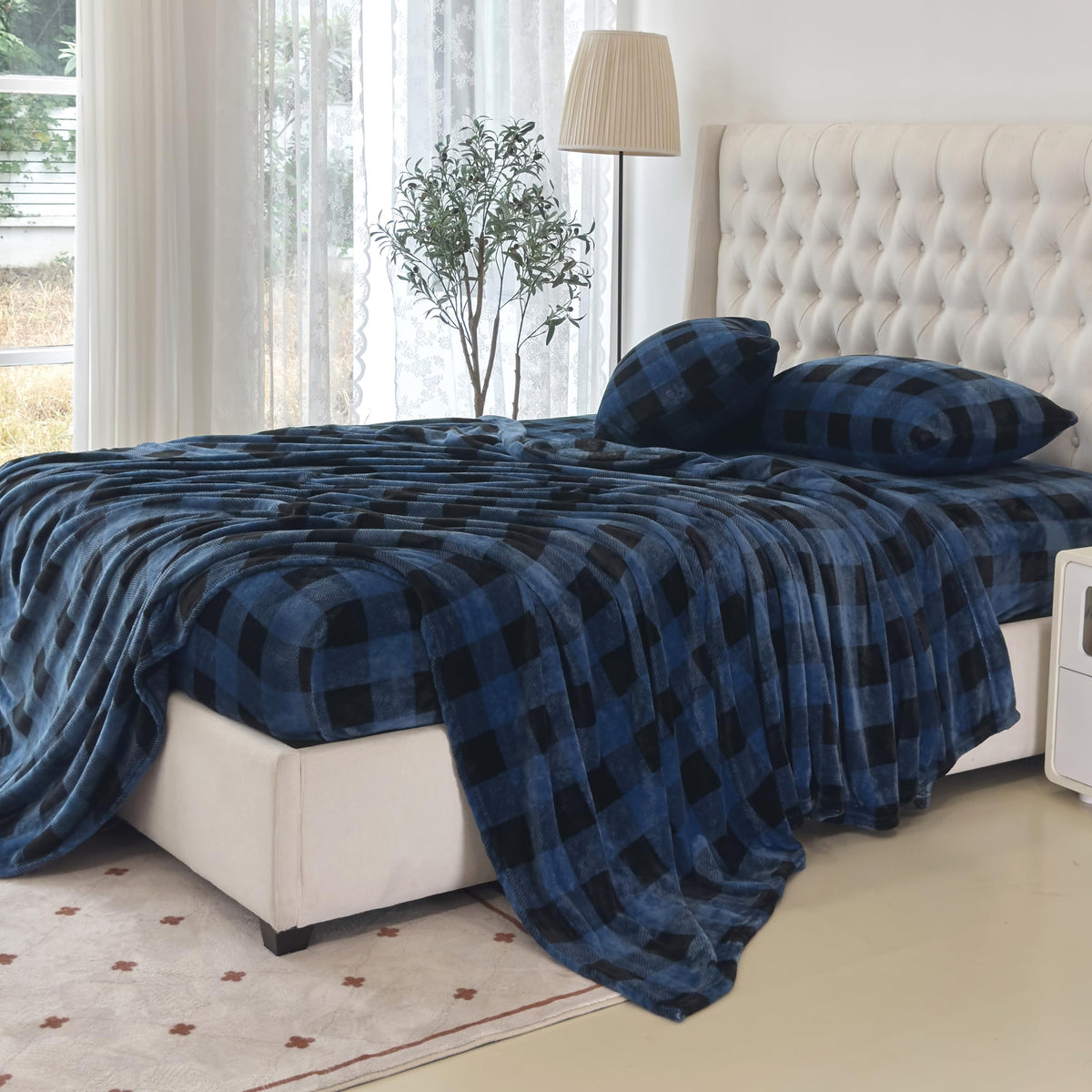 Luxuriously Soft 4-Piece Velvet Plush Flannel Sheet Set - Premium Quality - Cozy Warm, Anti-Static, Non Pilling Fuzzy