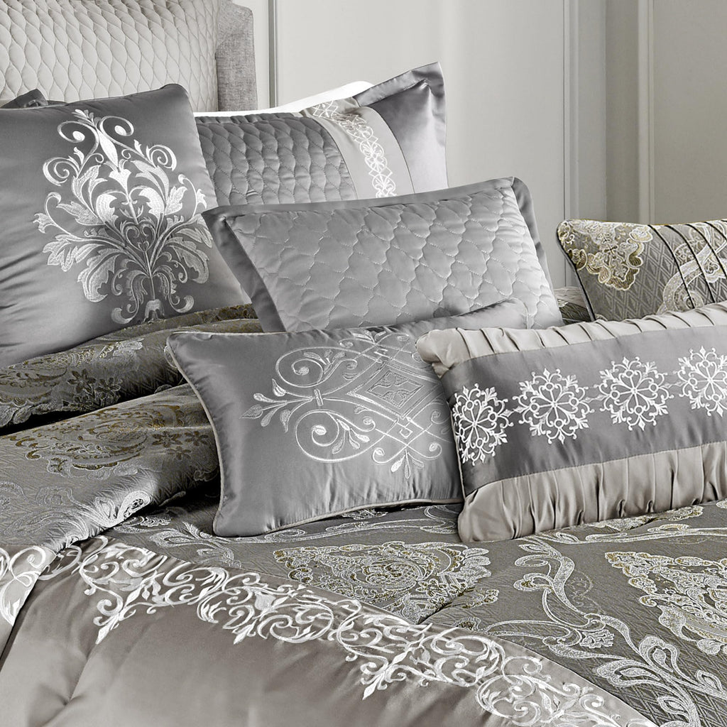 Kacee Comforter Bedding Set, King Size, Platinum Glam Décor, 12 Pieces