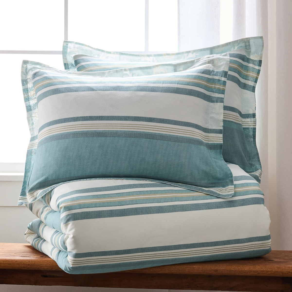 Kailua Duvet Set - Duvet Cover (90x94in.) + Two Standard Pillow Cases (20x26in.) - Stripe - Blue Teal
