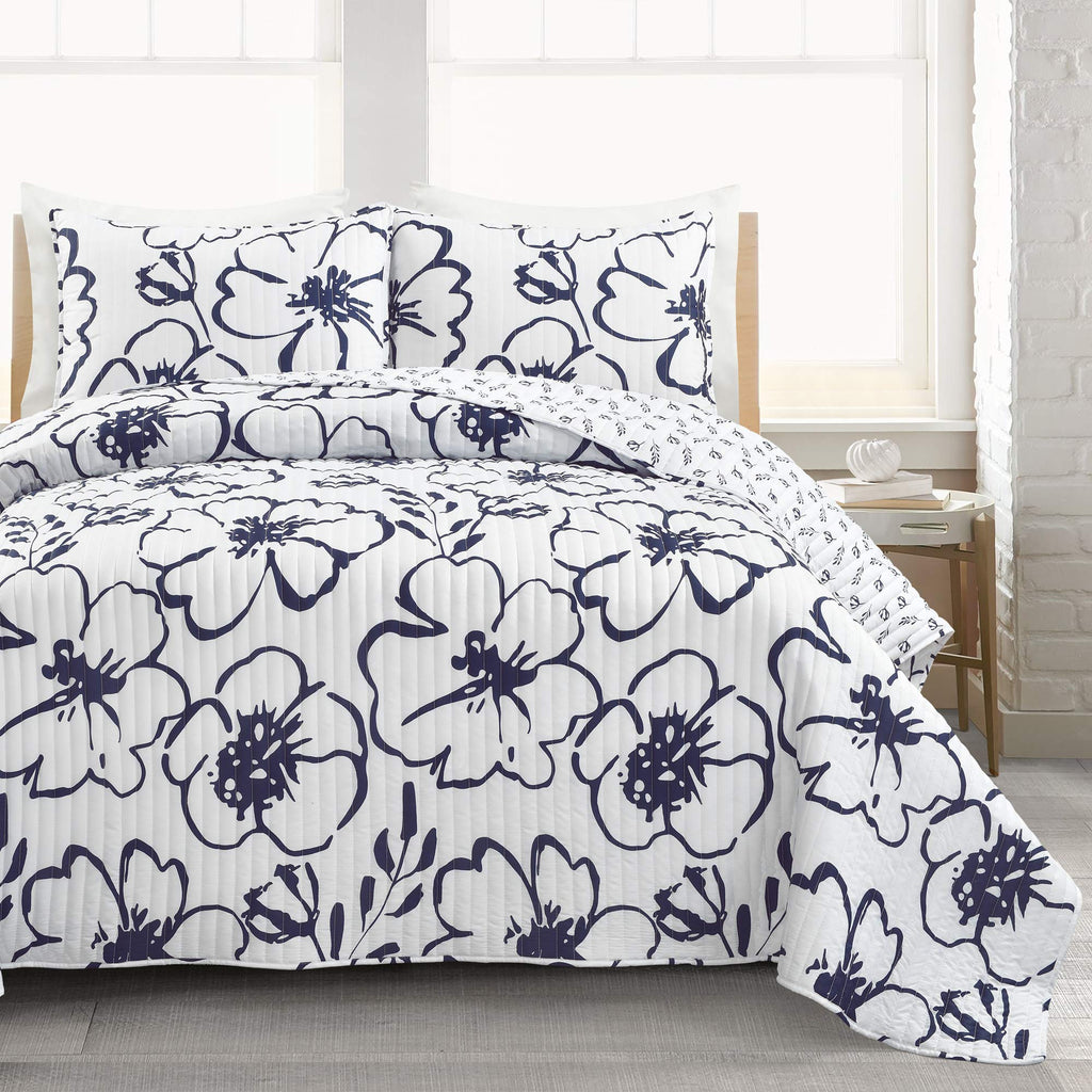 Scandinavian Floral Quilt Queen Size Reversible 3 Piece Set Full/Queen Navy & White - Floral Bedding Set Queen Quilt