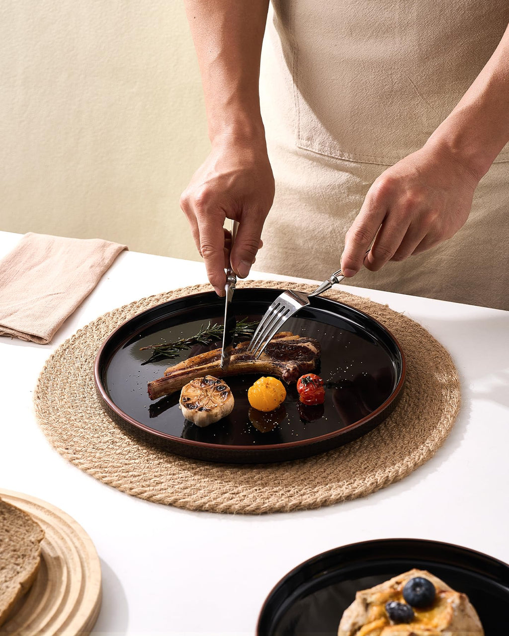 Line Porcelain Dinnerware Set, dish set for 4, Black