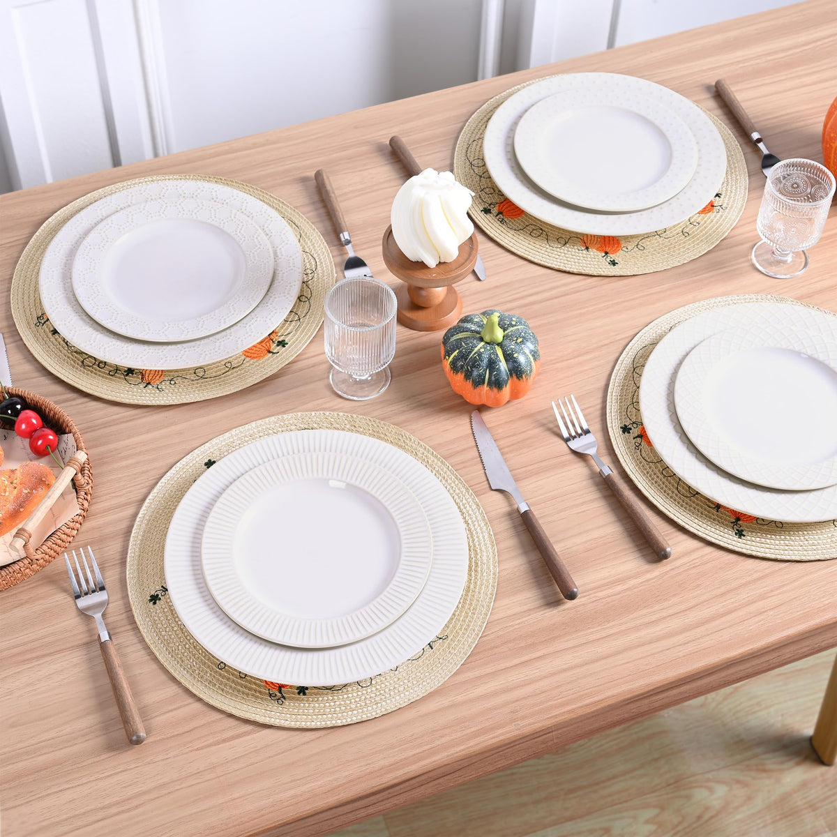 Round Fall Placemats Set of 4 PP Pumpkin Placemats for Dining Table Thanksgiving Harvest Placemats Perfect for Autumn