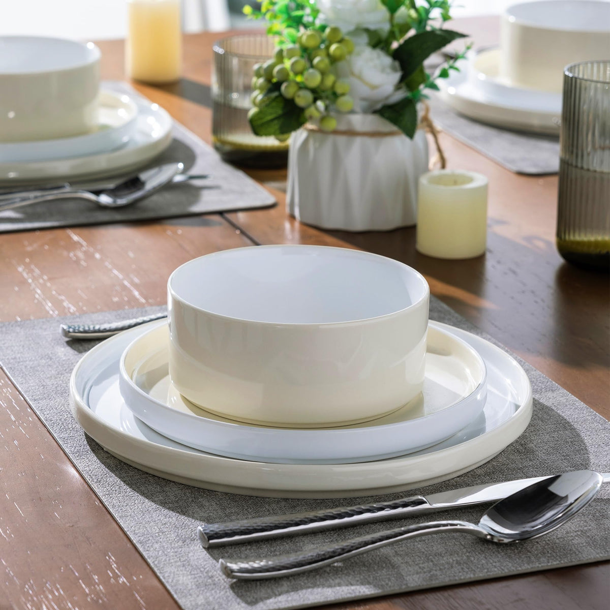 Stoneware Dinnerware Sets for 4,12Pcs Plates and Bowls Set