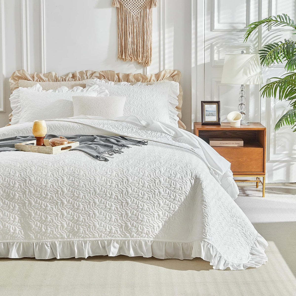Oversized Ruffled Quilt Set 96 * 108in Solid Shabby Chic Farmhouse Ruffles 3PC Quilted Bedding Rustic