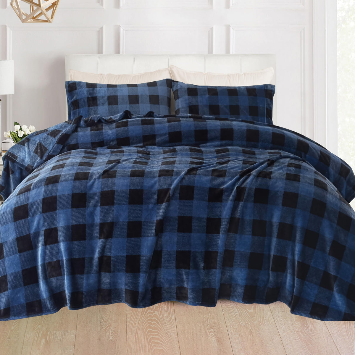 Luxuriously Soft 4-Piece Velvet Plush Flannel Sheet Set - Premium Quality - Cozy Warm, Anti-Static, Non Pilling Fuzzy