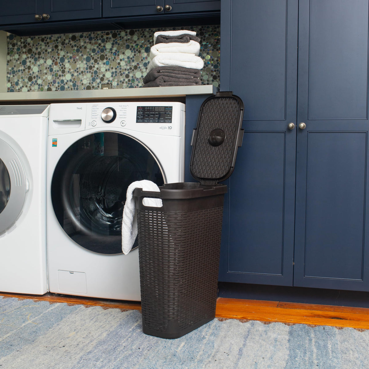Slim Laundry Hamper with Lid, 40L Clothes Basket, Narrow Tapered Design with Ventilated Cutout Pattern, Plastic, Brown