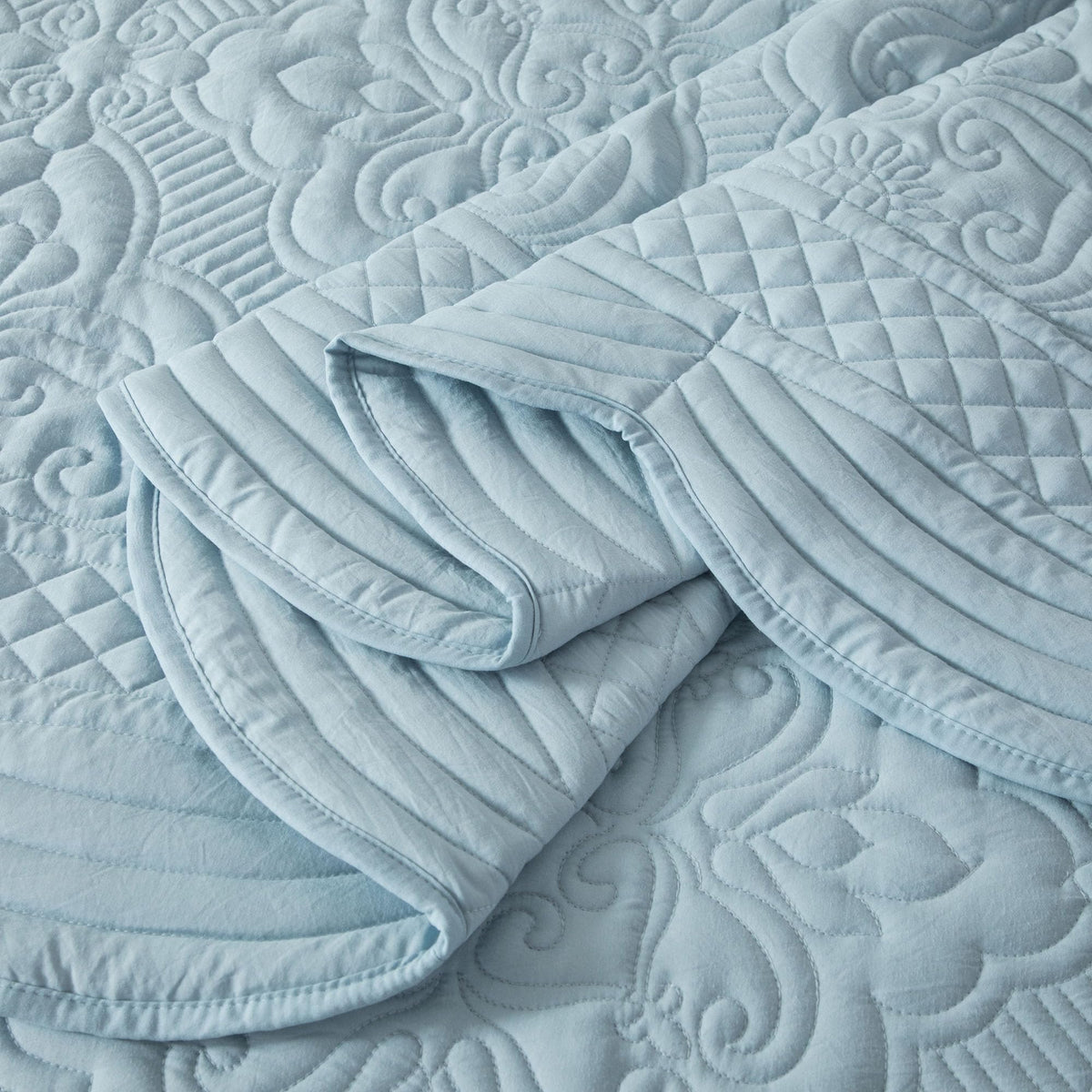 Embroidered Quilt Set - 3 Pieces, Washed Lightweight Coverlet with Scallop Edges, Reversible Bed Cover All