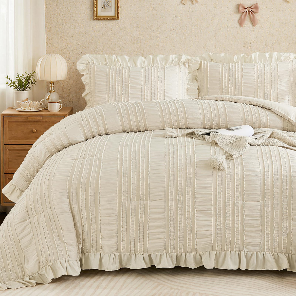 Beige Ruffle Comforter, Boho Shabby Chic Bedding for Bed, Soft Seersucker Farmhouse Bedding Set with 1