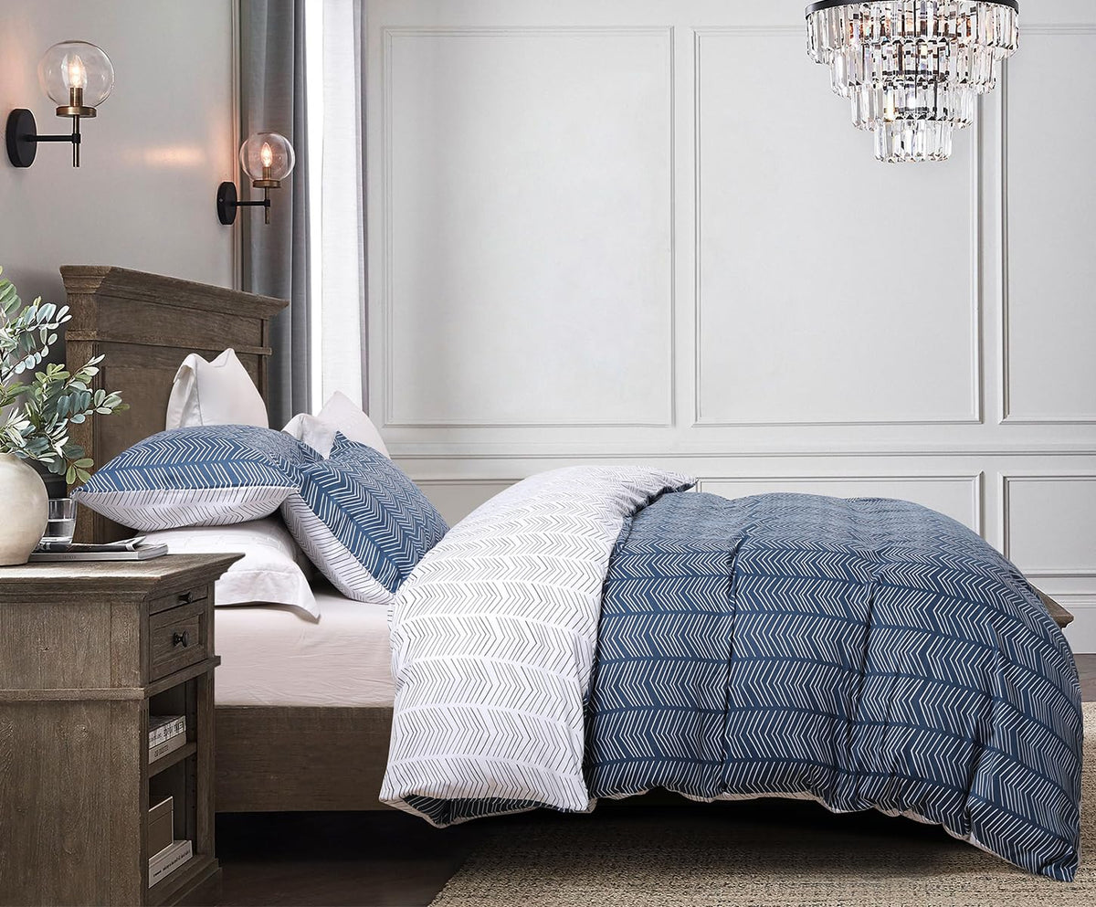 Navy and White Duvet Cover Set, 100% Cotton Bedding, Chevron Geometric Pattern, with Button Closure (3pcs)