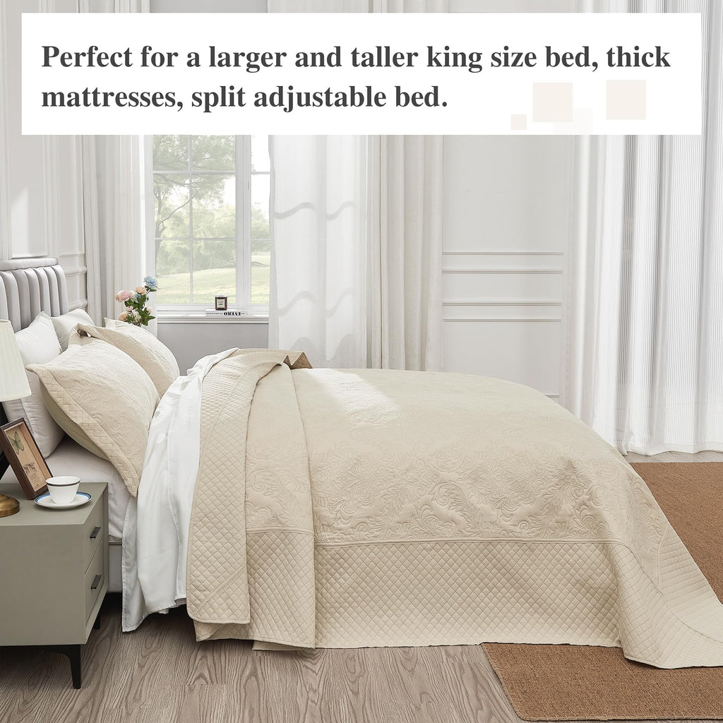 Bedspread 138x122, Quilt with Damask Pattern, Beige Coverlet with Pillowcase