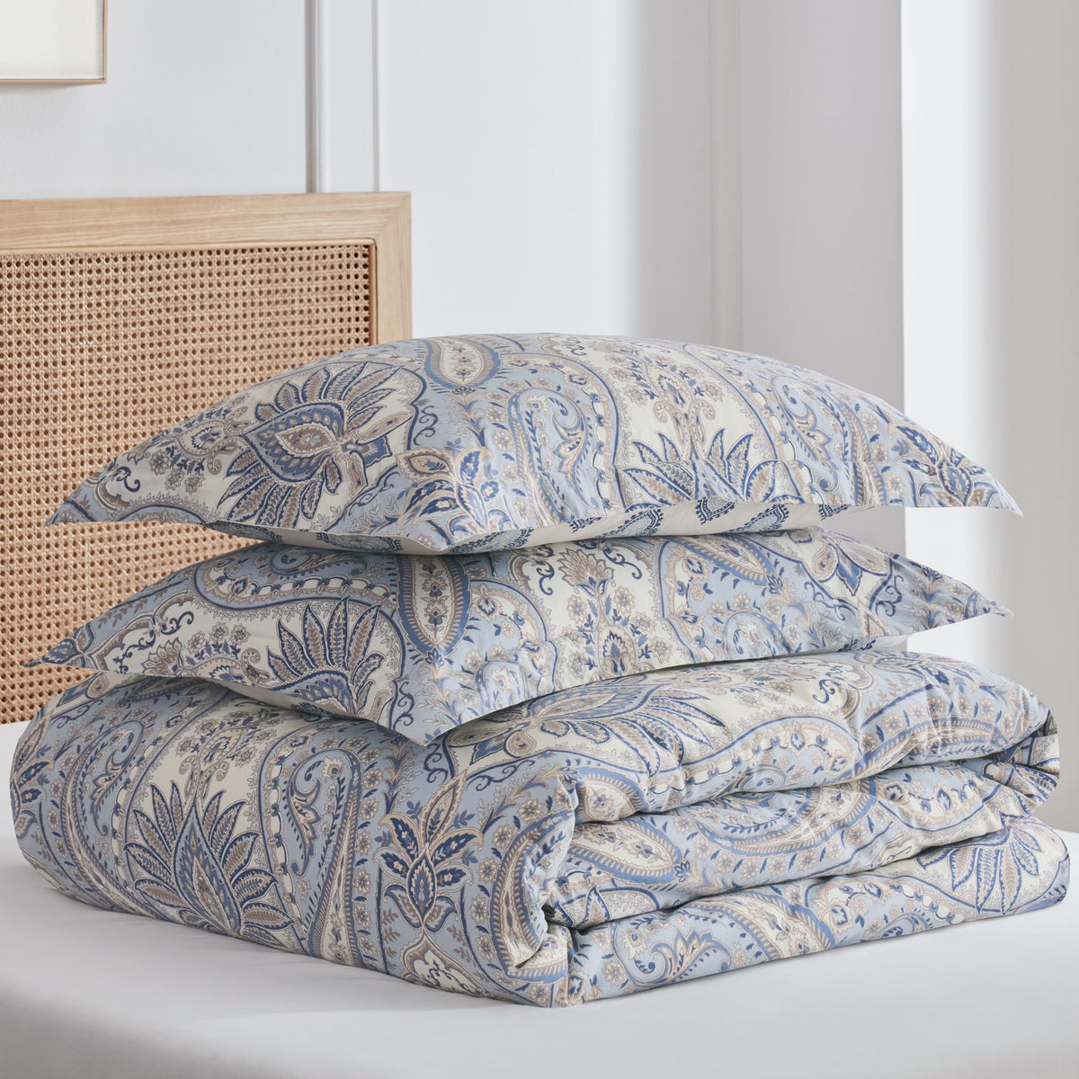 Kasey Blue Comforter Set - Comforter (104x92in) and 2 Shams (20x36in) - Medallion and Paisley Design - Blue