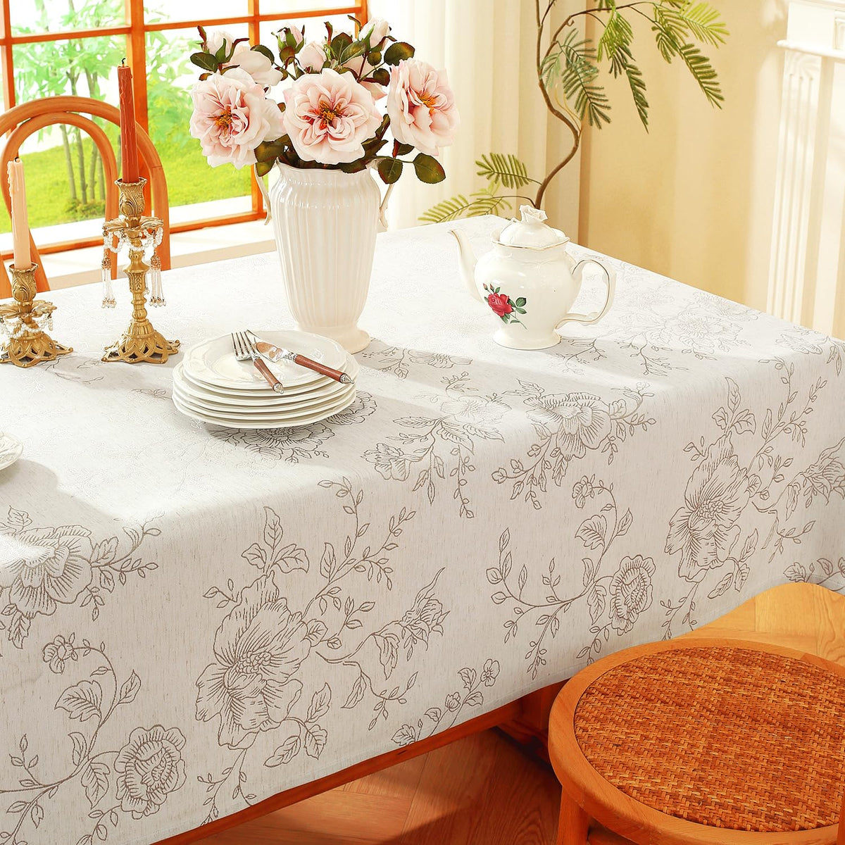 Premium Vintage Farmhouse Damask Floral 60 x 84 inch Rectangle Table Cloth - Water Resistant Linen Textured Jacquard