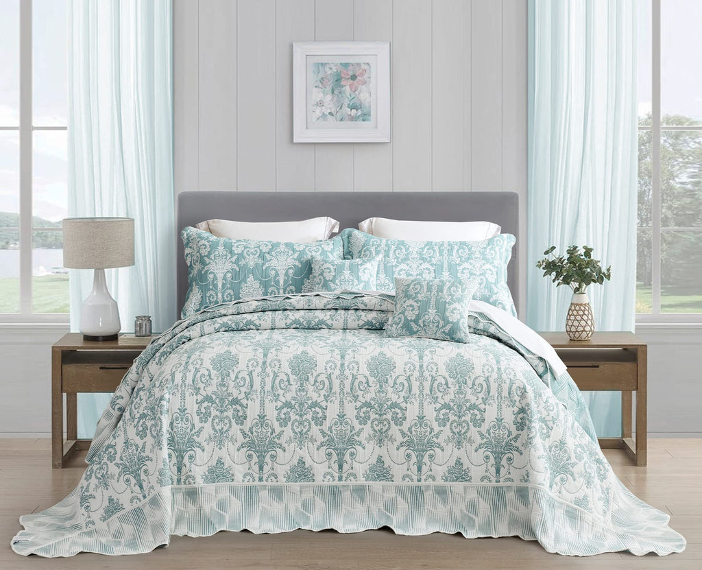 Oversized Alaskan Bedspreads 138x122, Damask, Soft Green