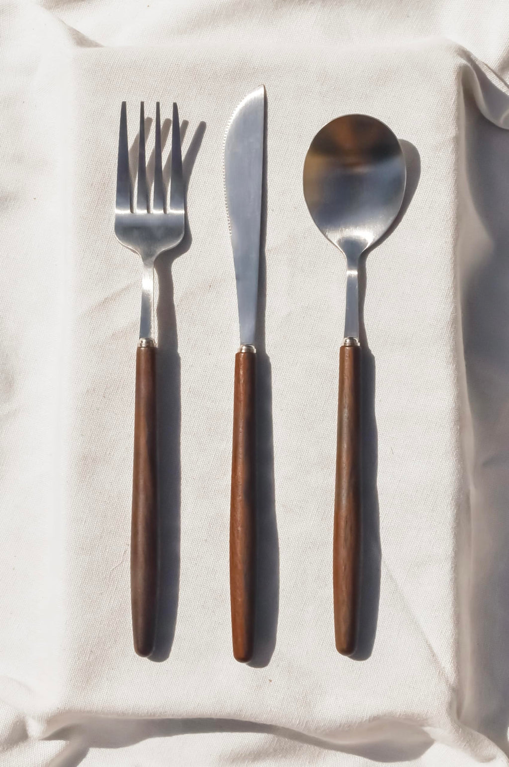 Lightweight Stainless Steel Flatware Set with Walnut (4 Sets, Plain)