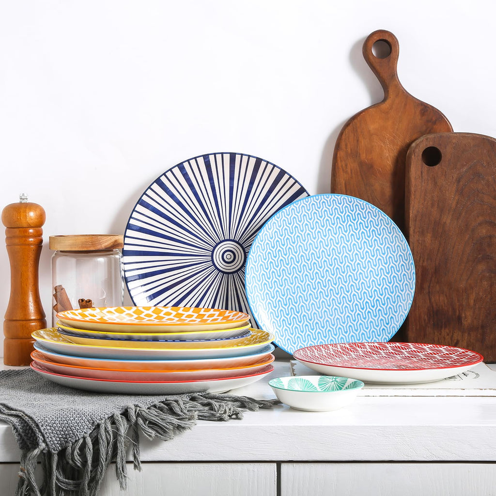 Ceramic Dinnerware Sets for 6, 18 Pieces Plates and Bowls Set, Scratch Resistant Dishes Set, Dishwasher&Microwave