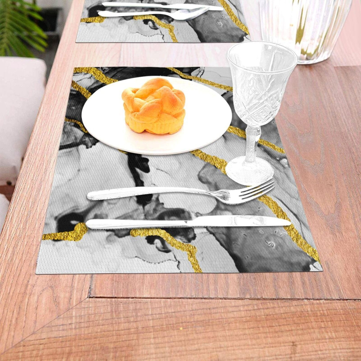 Black White and Gold Marble Linen Placemats Set of 4, Modern Luxury Washable Non-Slip Heat-Resistant Durable Kitchen