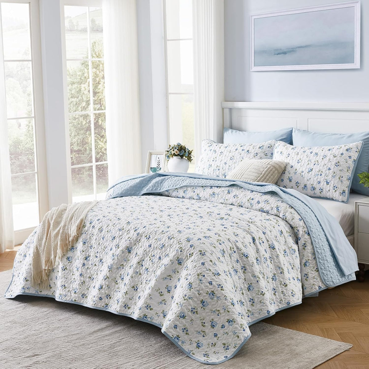 Oversized King Quilt Set 128x120 Blue Floral Extra Wide Super King Quilted Bedspread Coverlet 3-Piece Garden Style