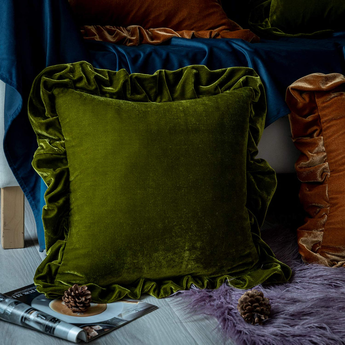 Velvet Throw Pillow Cover Soft Decorative Luxurious Solid Square Cushion Case for Sofa Couch Bedroom Farmhouse, Pack