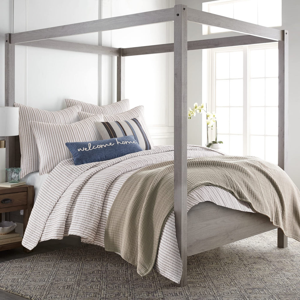 Tobago Stripe Taupe Reversible Quilt Set (88x92in) and 2 Pillow Shams (26x20in) - Striped - Taupe, White