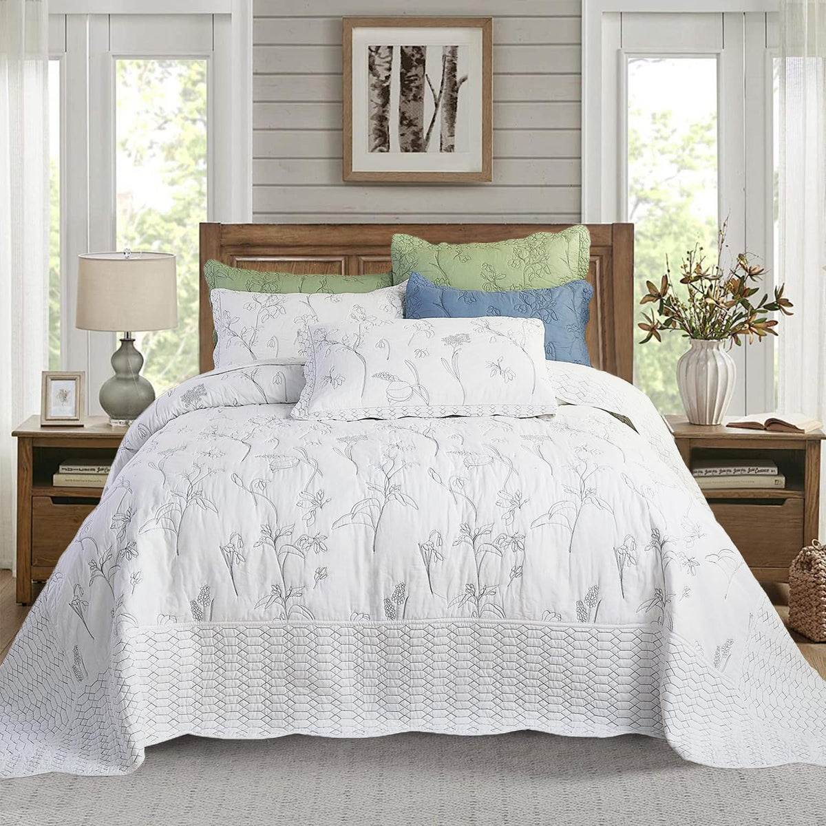 100% Cotton Bedspread, 3 Pieces Floral Pattern Stitching Quilt Oversized Embroidery Bedding