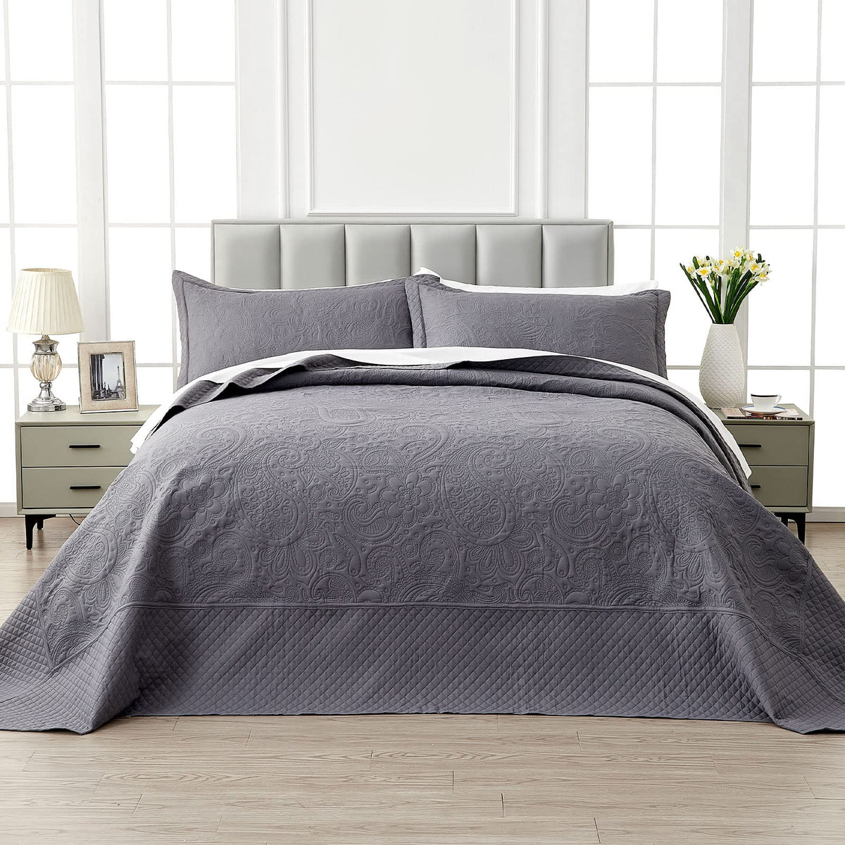 California King Bedspreads 128x120, Soft Microfiber Ultrasonic Lightweight Dark Grey Oversized King Quilt, 3 Piece