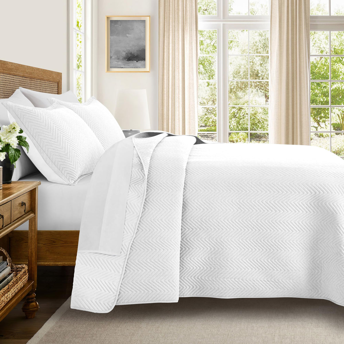 Quilt Bedding Set White Bedspread Wave