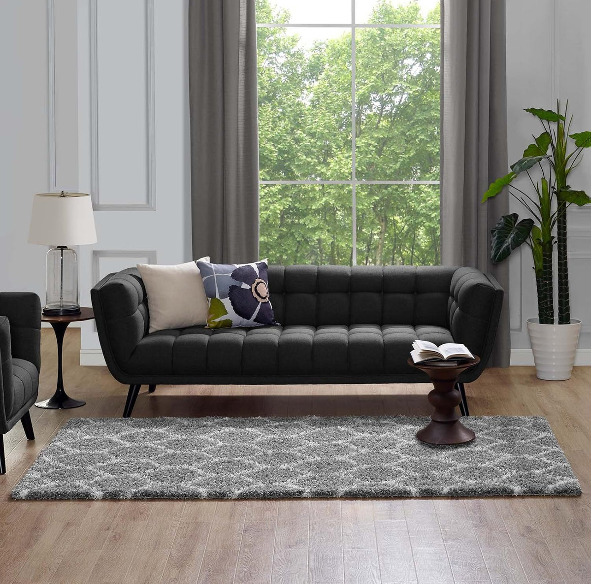 Solvea Moroccan Trellis High Pile Shag 5x8 Area Rug With Lattice Design in Gray and Ivory