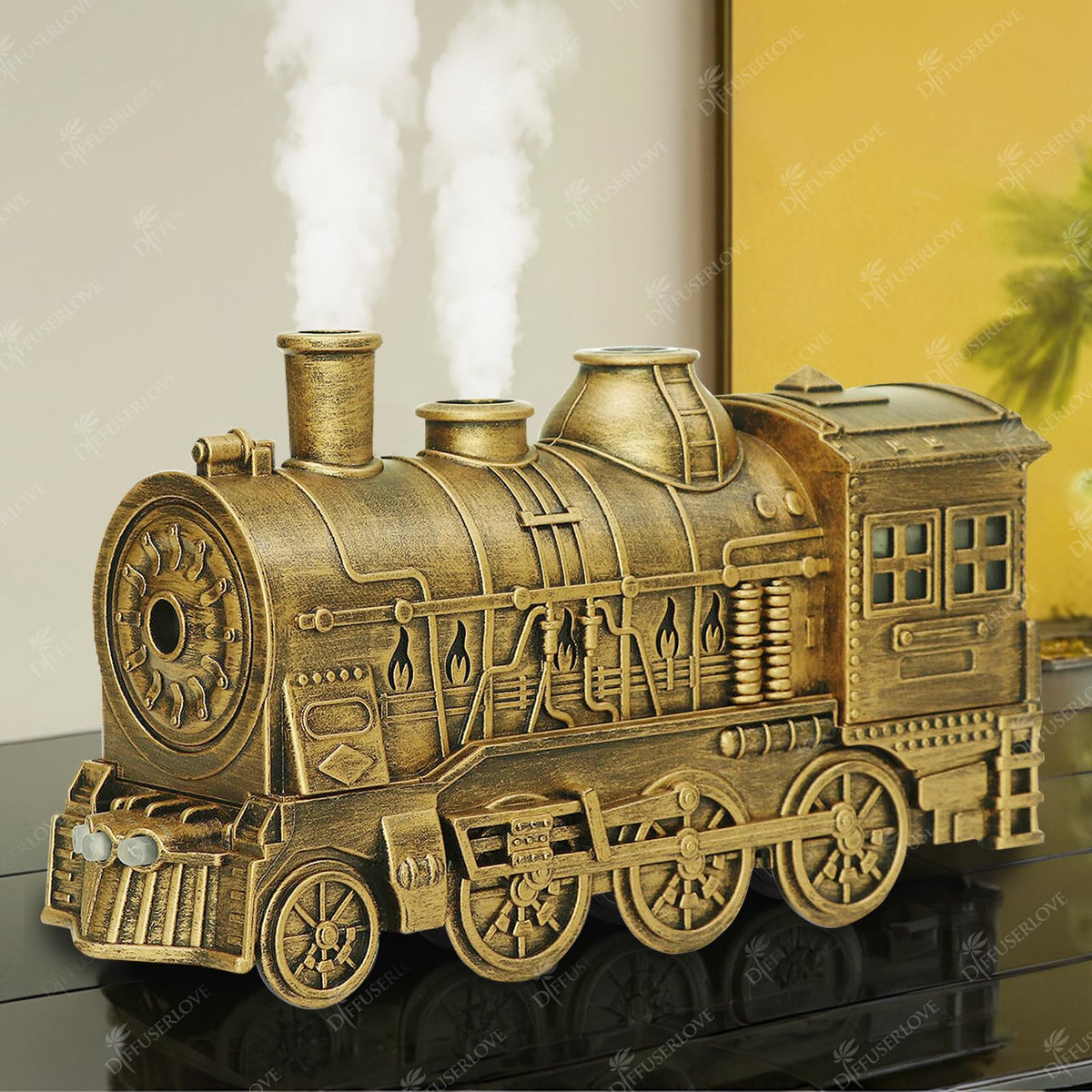 Essential Oil Diffuser Train Cool Mist Humidifier Quiet Aromatherapy Diffuser with Night Light Desk