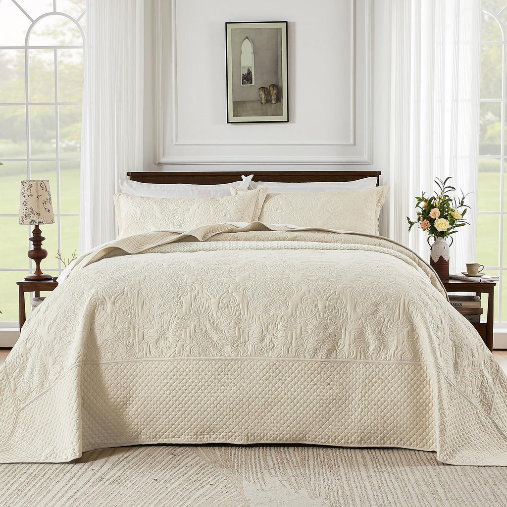 Bedspread 138x122, Quilt with Damask Pattern, Beige Coverlet with Pillowcase