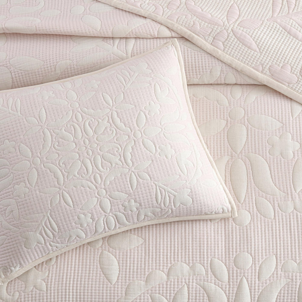 Medallion Jacquard Quilt Set Blush 3-Piece