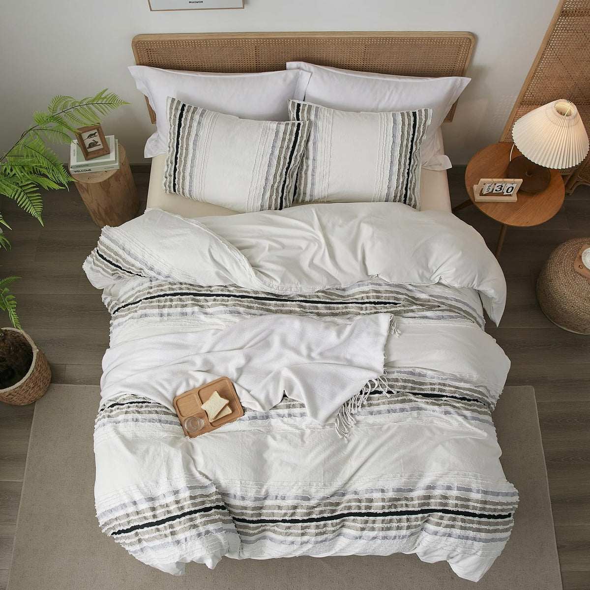 Tufted Stripe Ombre Duvet Cover with 2 Pillow Shams, No Comforter