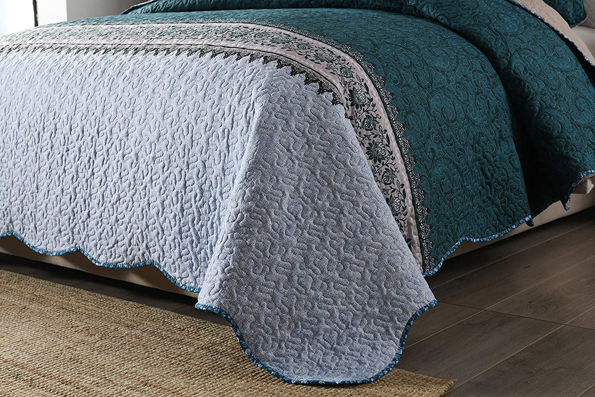 3-Piece Quilt Set Quilted Bedspread Oversized Microfiber Soft Lightweight Bedding Set with Shams for All Season