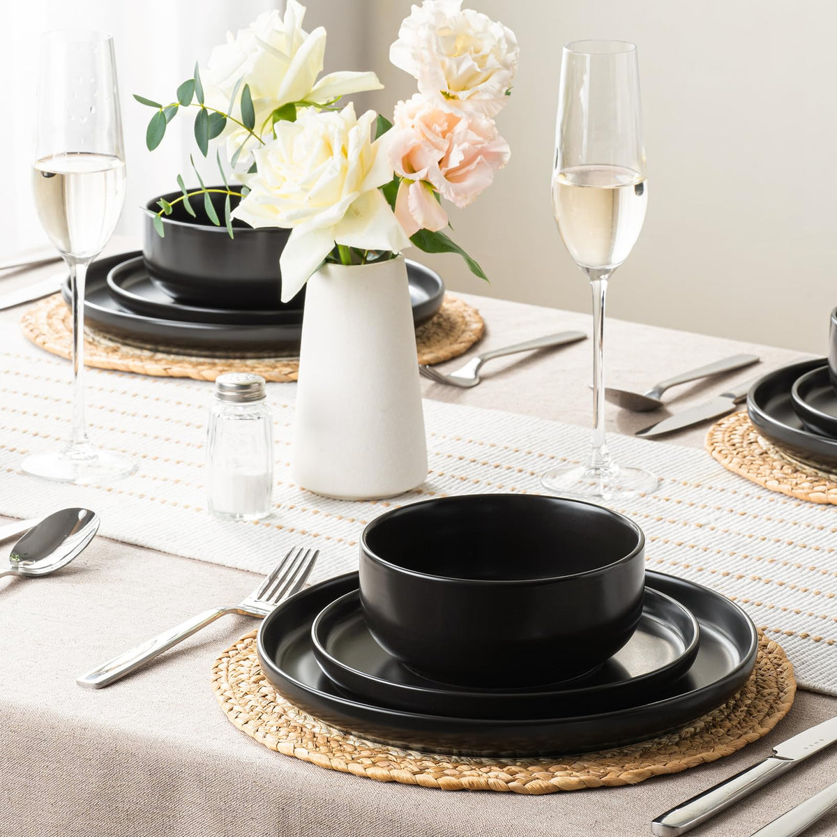 Plates and Bowls Sets, 12 Pieces Ceramic Dinnerware Set for 4, Stoneware Dishware Dishes Set, Scratch Resistant