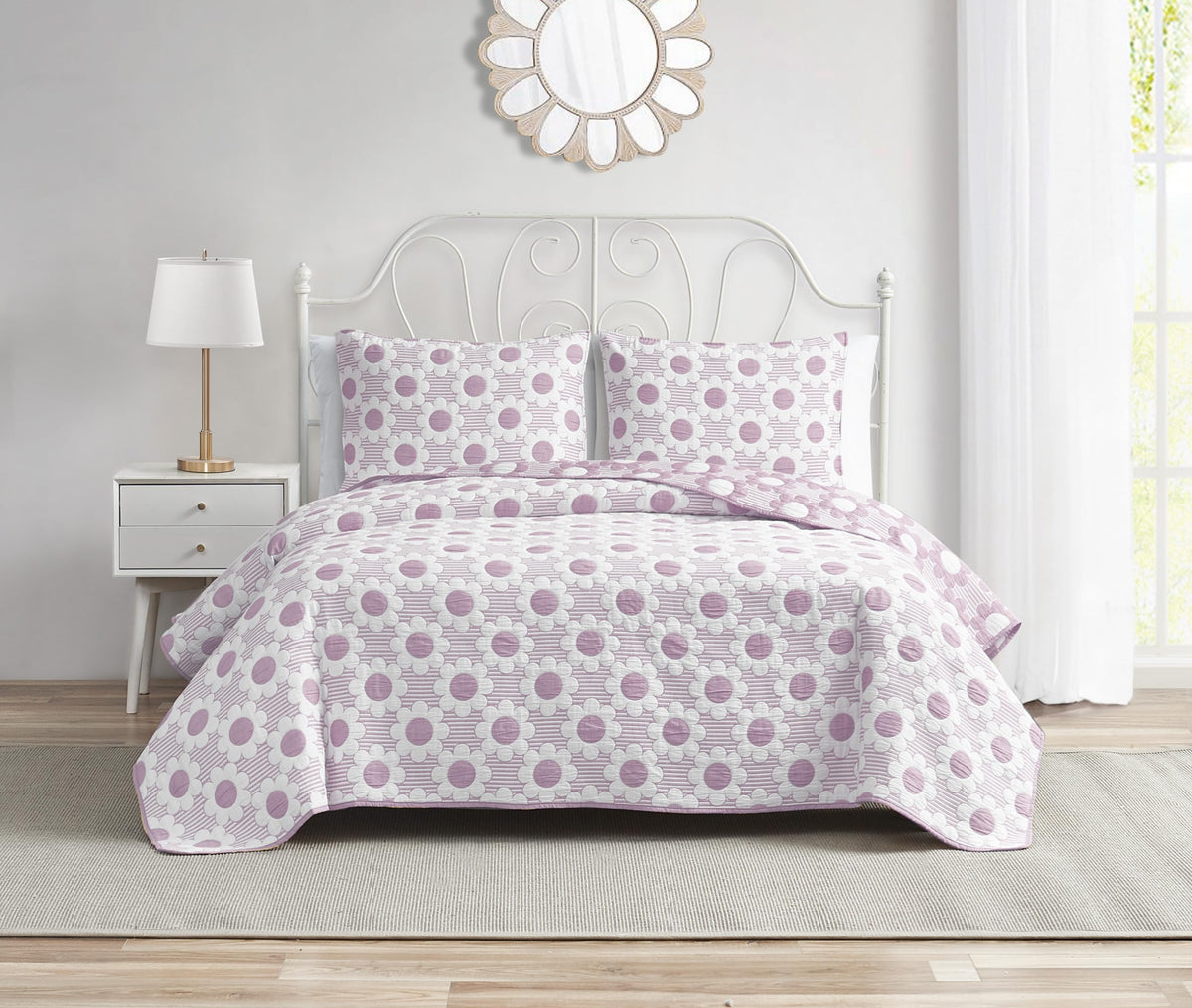 Resort Daisy Flower Lilac 3-Piece Soft Matelasse Jacquard Quilt Set