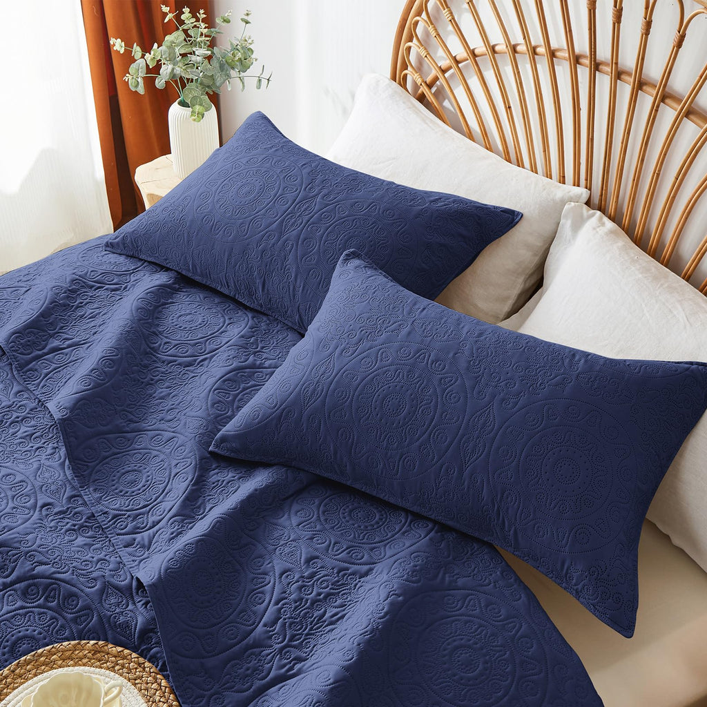 Navy Blue Quilt Set, Embossing Microfiber Bedspreads with Pillow Sham, Ligthweight Breathable Thin