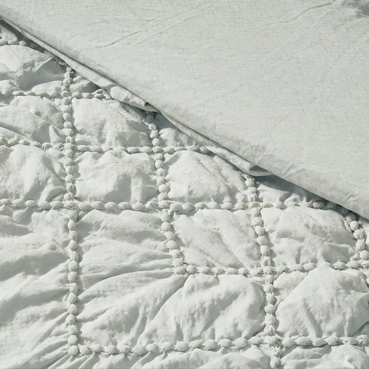 Comforter Set Green, 7-Piece Embroidered, Lightweight