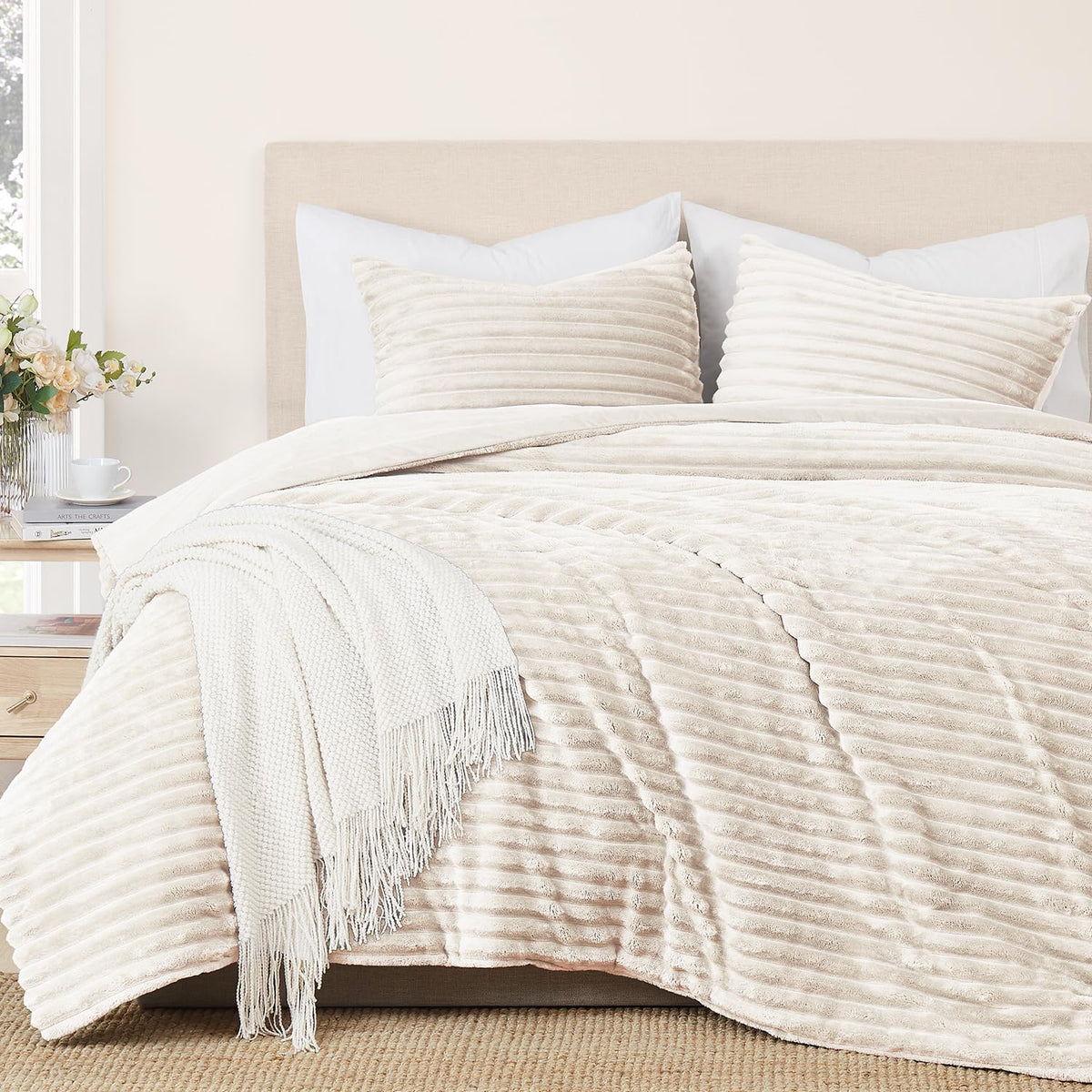 Cream White Fleece Queen Comforter Set - 3 Pieces Faux Fur Beige Comforter Queen, Soft Warm Fluffy Bedding Set