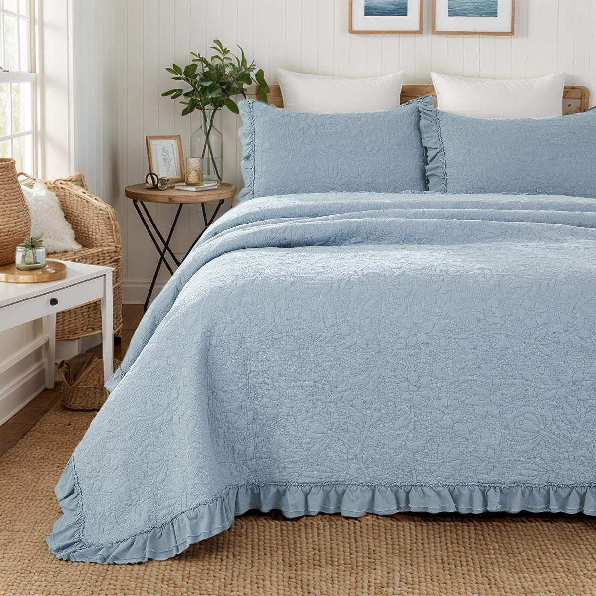 Queen Size Quilt Set Cotton Shabby Chic Bedding Light Blue Floral Vine Cottage Matelasse Coverlet Set Ruffle