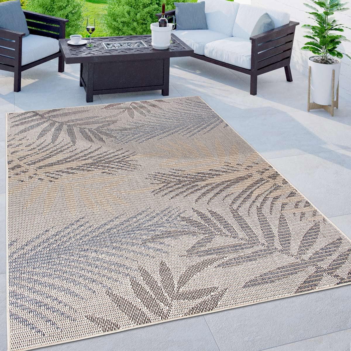 Palm Bahama Indoor/Outdoor Non-Shedding Deck Area Rug Cream