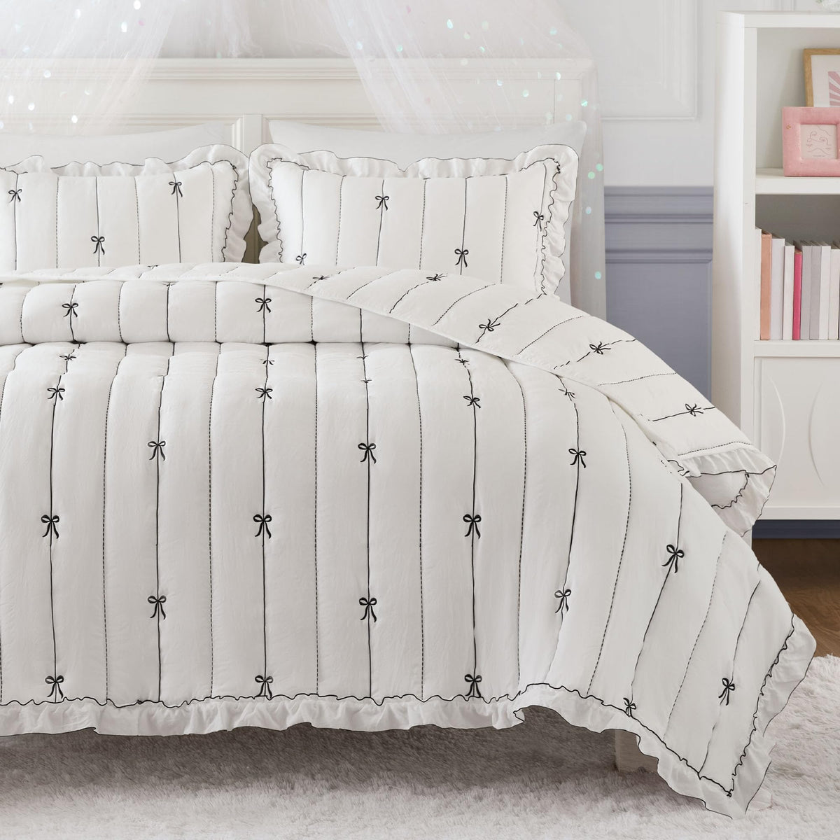 Bow Embroidered Ruffle Black Quilt Set, 3pc