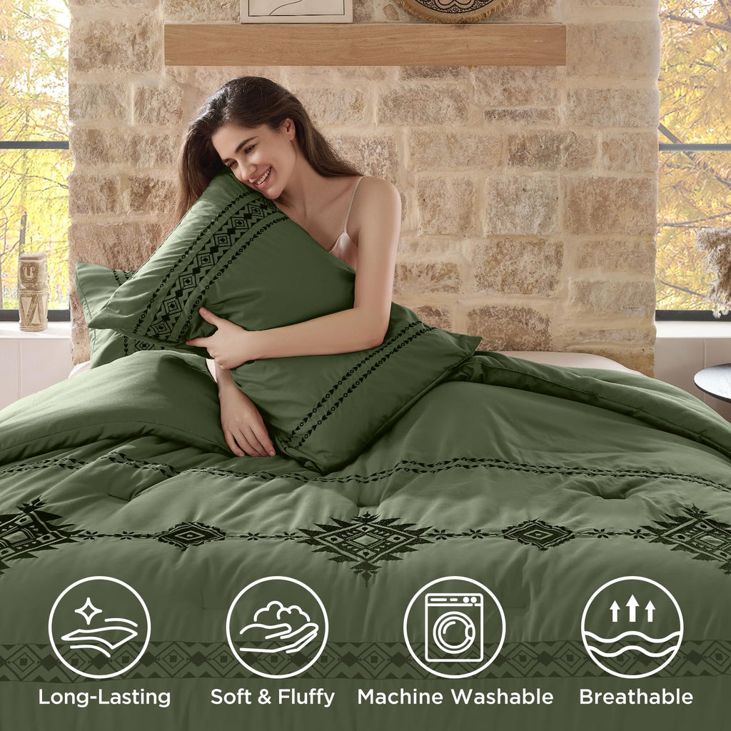 Embroidered Comforter Set King, 3-Piece Boho Bedding, Green