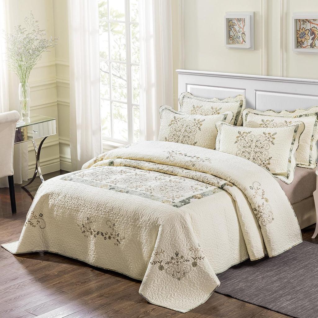 Quilt Set Queen Size 3D Floral Embroidery Pattern 3-Piece Cotton