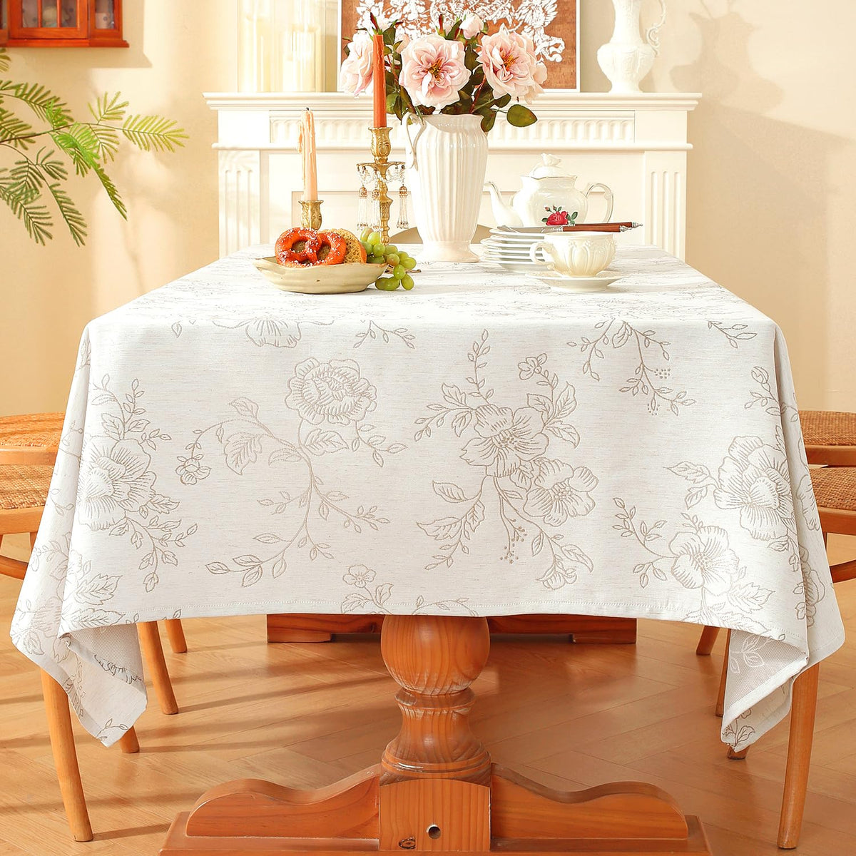 Premium Vintage Farmhouse Damask Floral 60 x 84 inch Rectangle Table Cloth - Water Resistant Linen Textured Jacquard