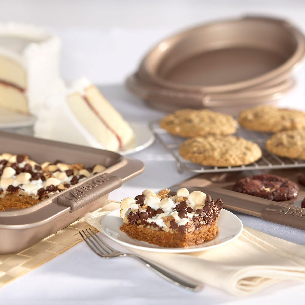 Advanced Nonstick Bakeware Set / Pans with Grips - 5 Piece, Brown