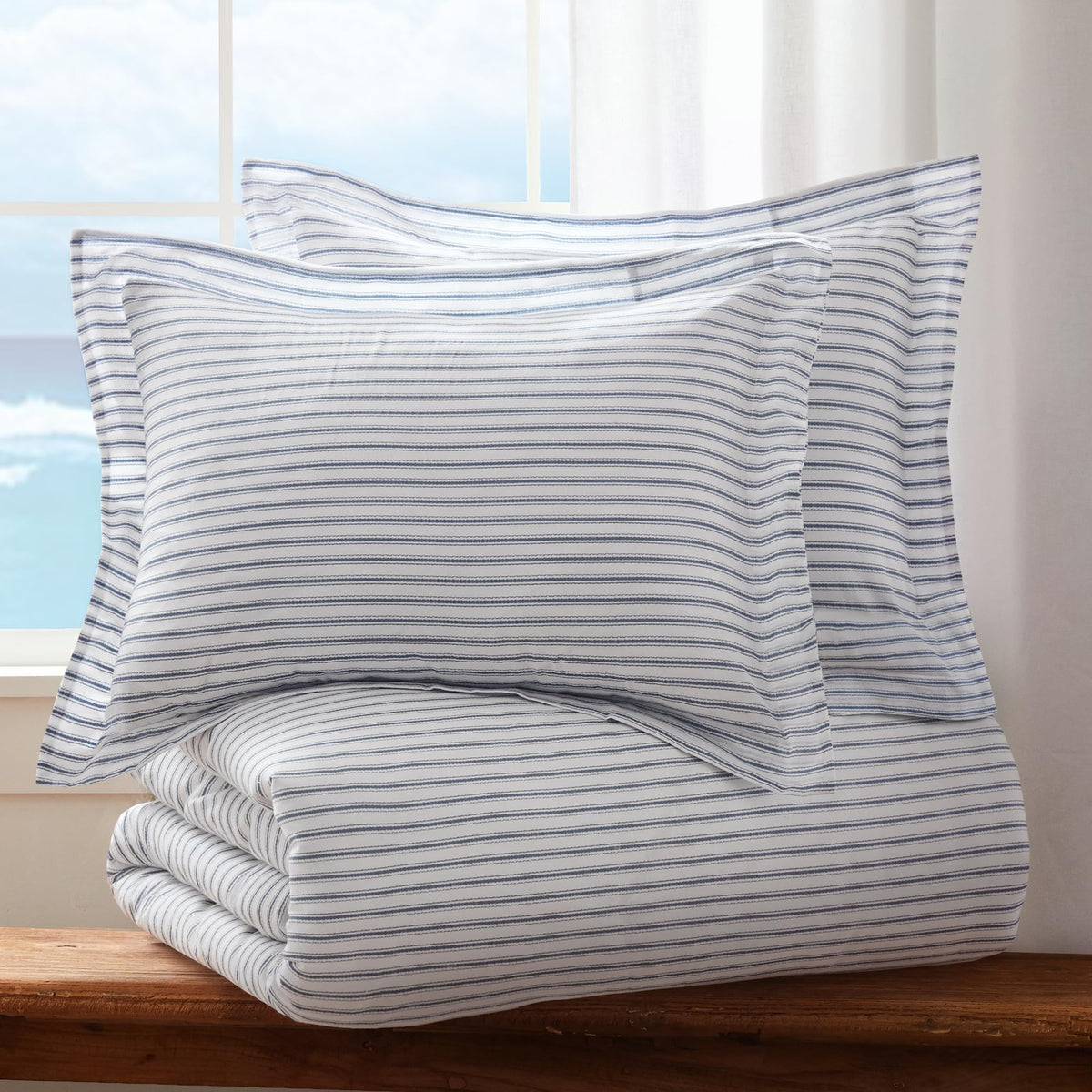 Tobago Stripe Blue Reversible Duvet Cover Set (90x94in) with 2 Pillowcases (26x20in) - Striped - Blue, White