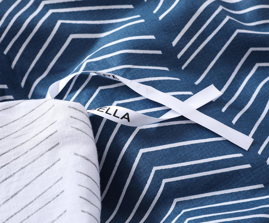 Navy and White Duvet Cover Set, 100% Cotton Bedding, Chevron Geometric Pattern, with Button Closure (3pcs)